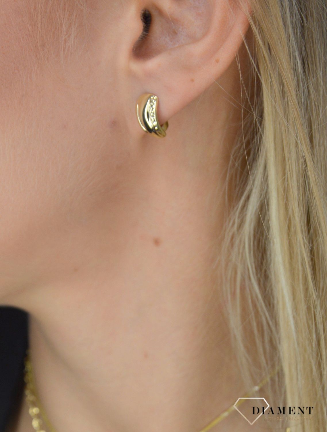 Złote kolczyki 333 blaszki grawerowane.jpg